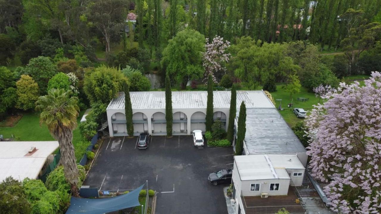 Riverbank Park Motel Bright Extérieur photo