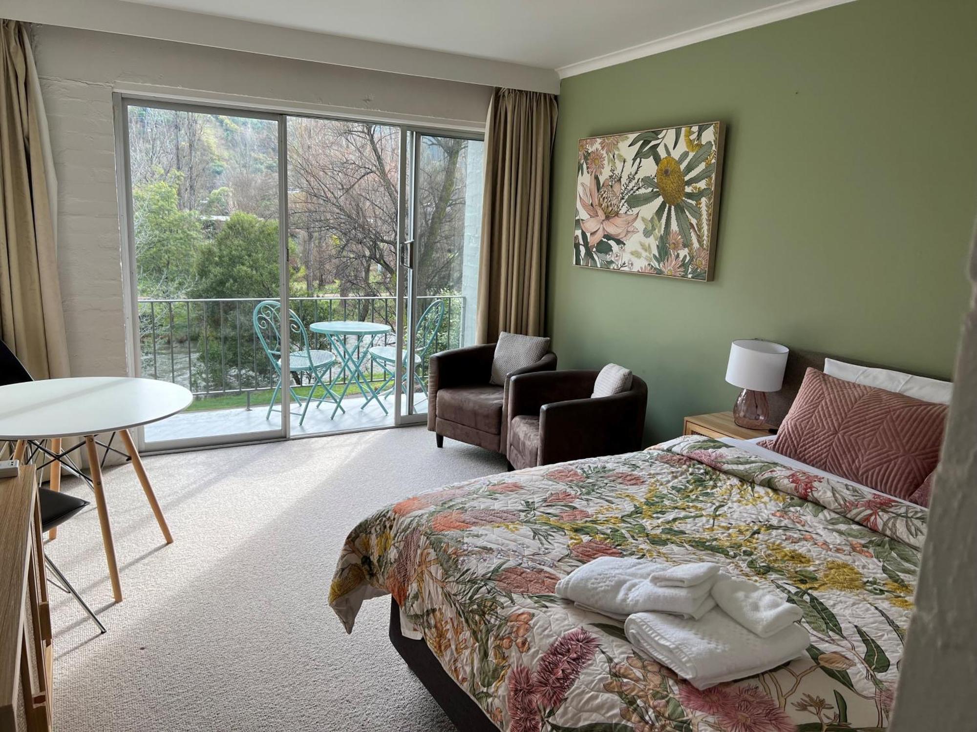 Riverbank Park Motel Bright Extérieur photo