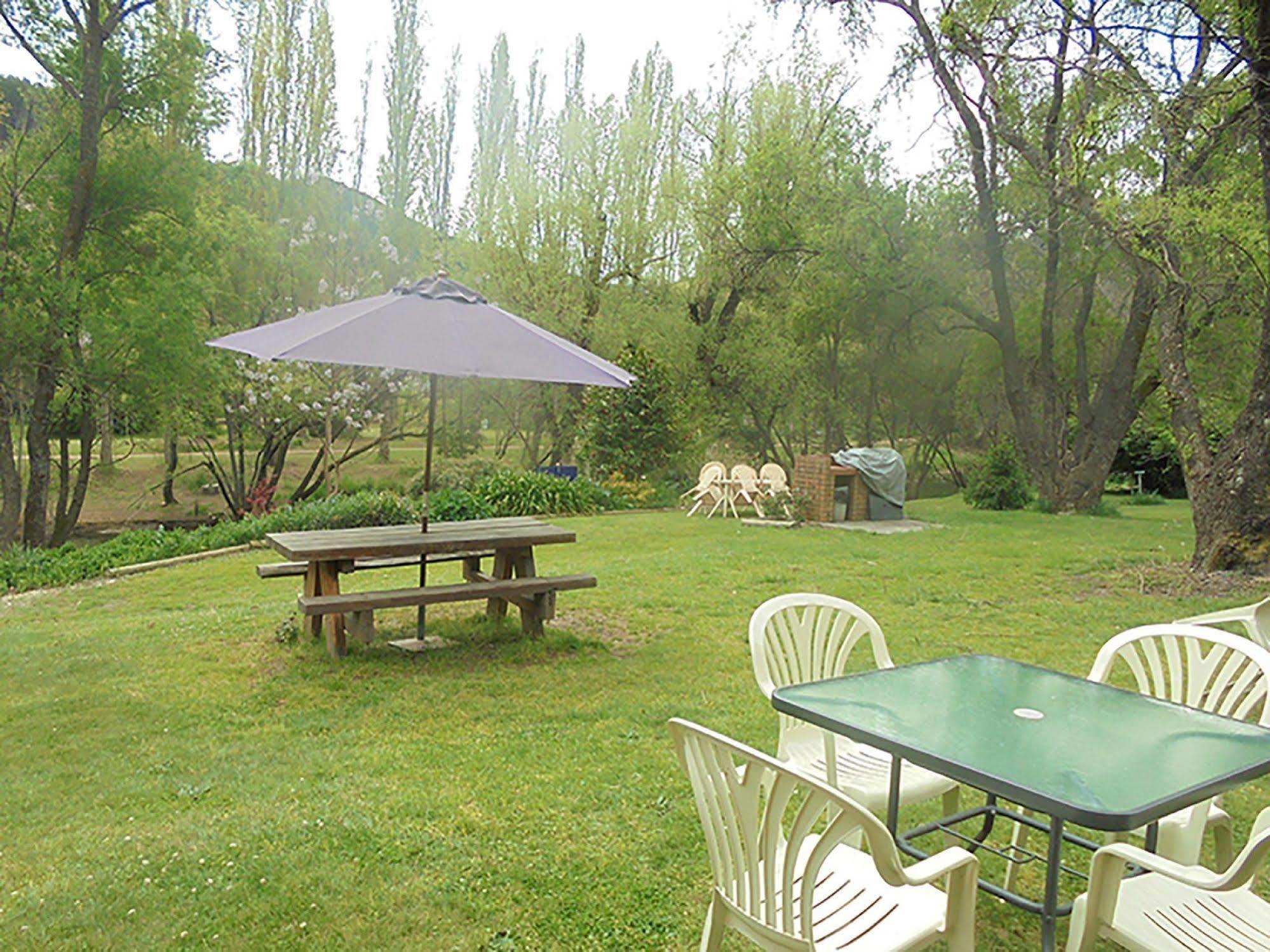 Riverbank Park Motel Bright Extérieur photo
